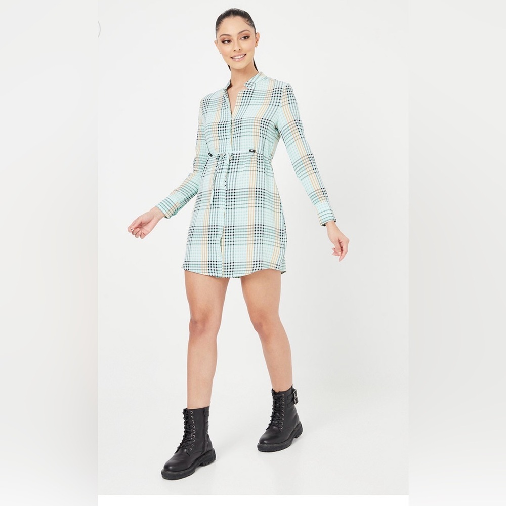 Closet Plaid Dress in Light green and Beige - Picture 2 of 4